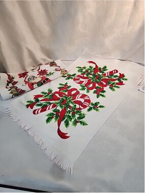 Vintage Christmas Tea Towels set of 2 Cannon made in USA 100% Cotton